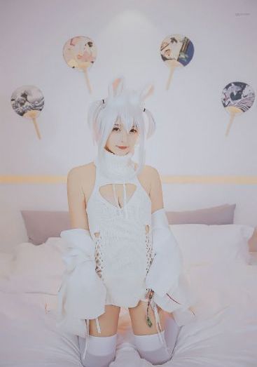 男女一边亲一边摸免费看的视频_剧情片免费高清观看