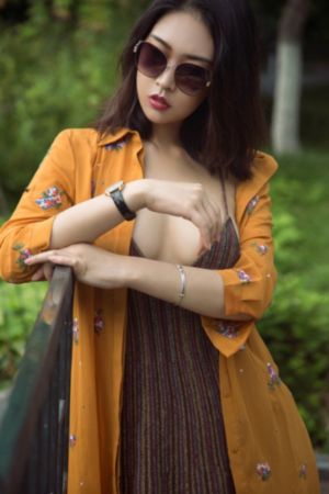 欧美亚洲另类制服自拍_BD英语手机在线观看