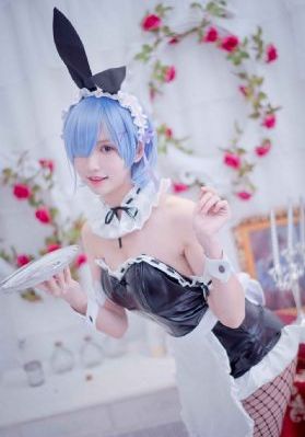 亚洲AV性色精品国产小电影_720免费在线播放